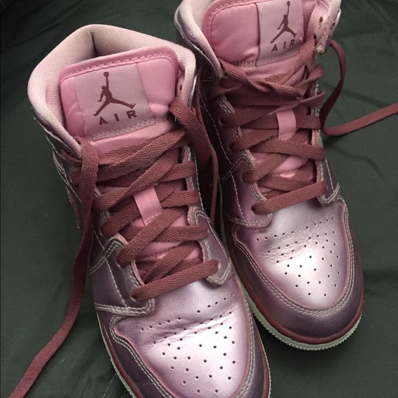 Pink Air Jordans 4.5 - Picture 3 of 8